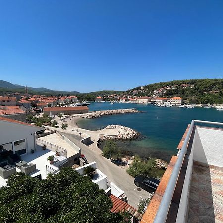 Apartments Peronja Jelsa Seafront Exterior foto
